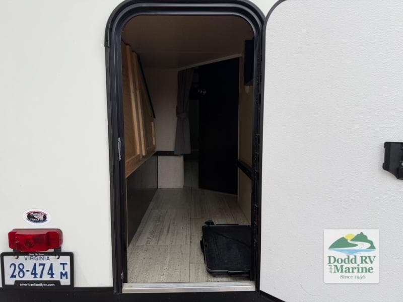 Pre-Owned 2021 Coachmen Spirit 2963BH - photo - 36