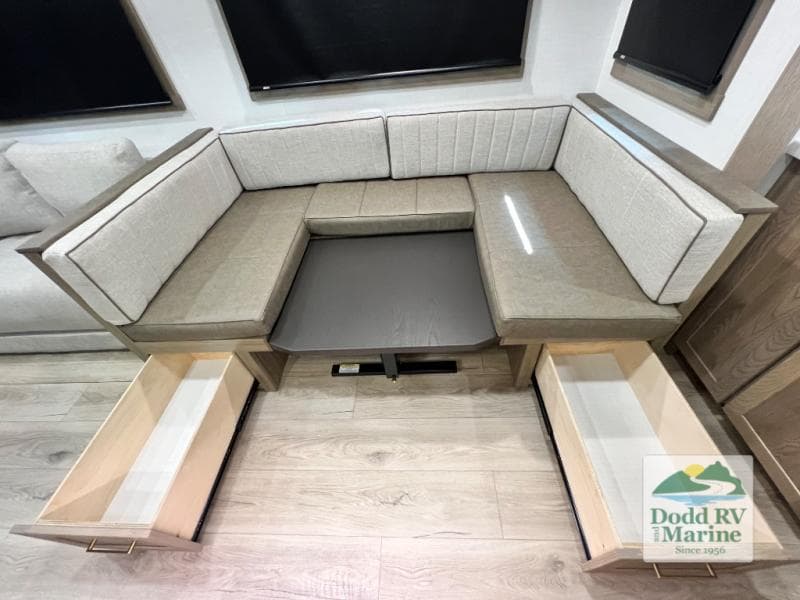New 2027 Forest River ROCKWOOD SIGNATURE 8336BH - photo - 11