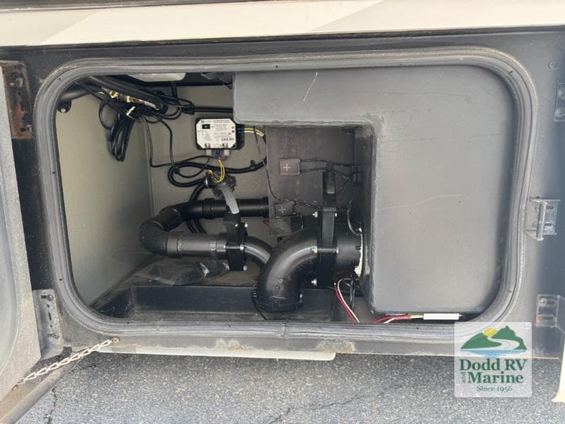 Pre-Owned 2019 Tiffin Wayfarer 24TW - photo - 37