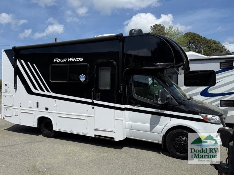 2026 Thor Motor Coach FOUR WINDS 24LT Photo in Yorktown VA 23692