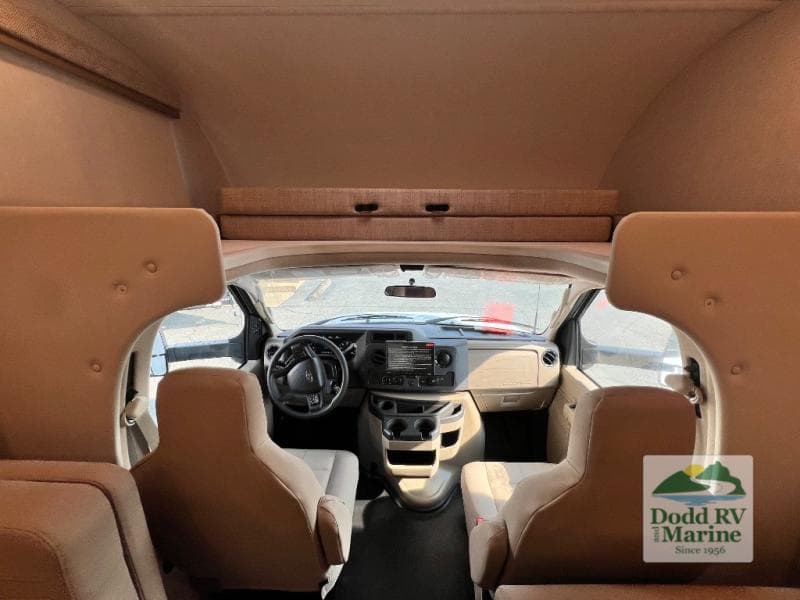 New 2027 Thor Motor Coach FOUR WINDS 31E - photo - 14