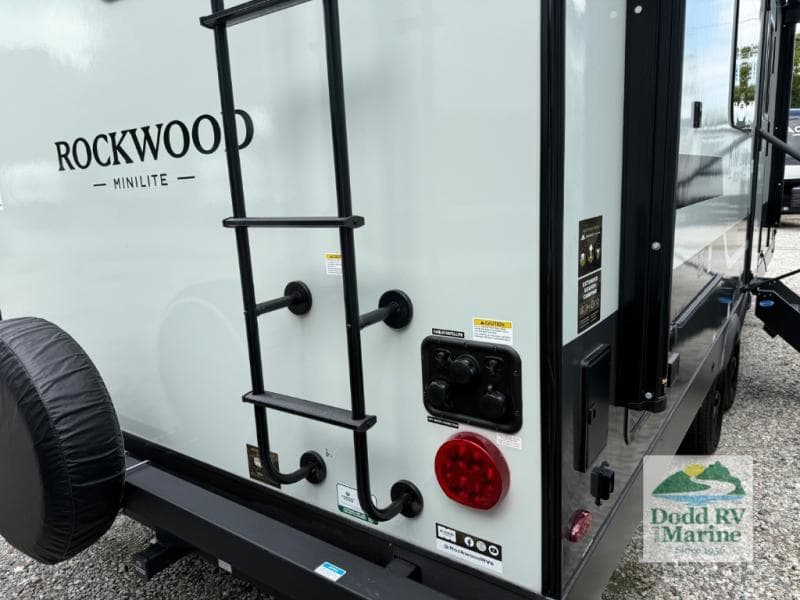 New 2026 Forest River ROCKWOOD MINI LITE 2523MBR - photo - 55