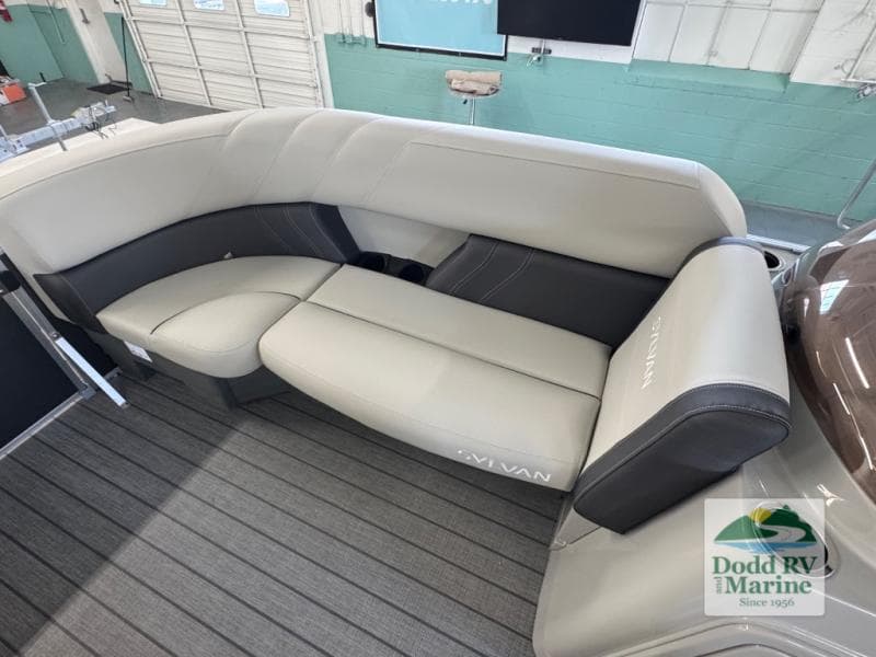 New 2026 Sylvan MIRAGE 8522 LZ - photo - 16