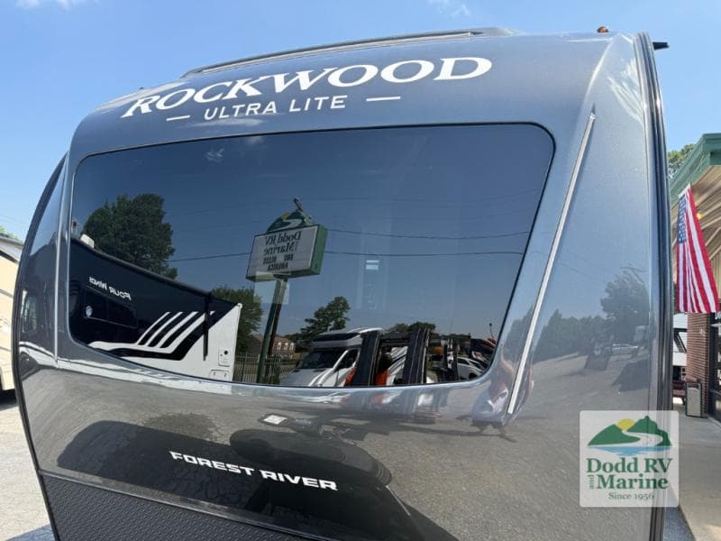 New 2027 Forest River ROCKWOOD ULTRA LITE RLT2916RL - photo - 41