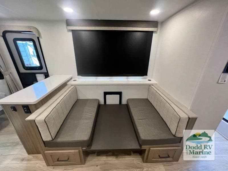 New 2027 Forest River ROCKWOOD MINI LITE 2522FB - photo - 12