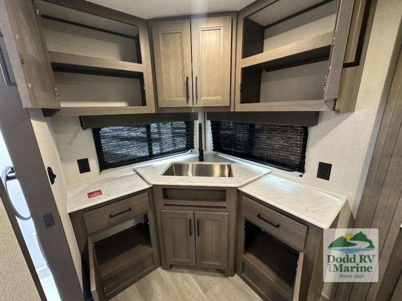 New 2026 Grand Design TRANSCEND XPLOR 25MLX - photo - 8