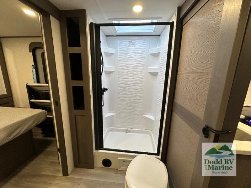 New 2026 Grand Design TRANSCEND 245RLT - photo - 26