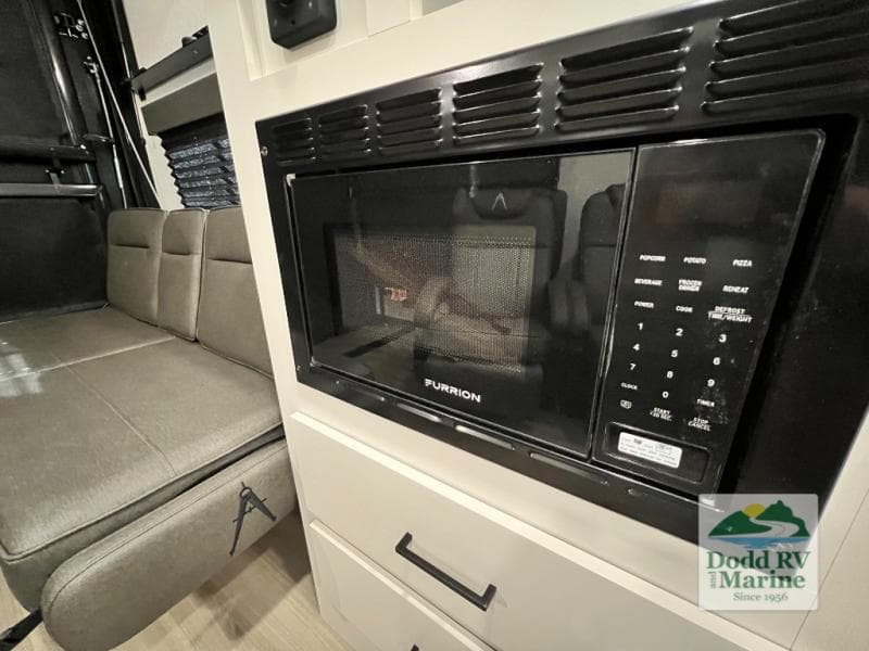 New 2027 Grand Design MOMENTUM MAV 27MAV - photo - 20