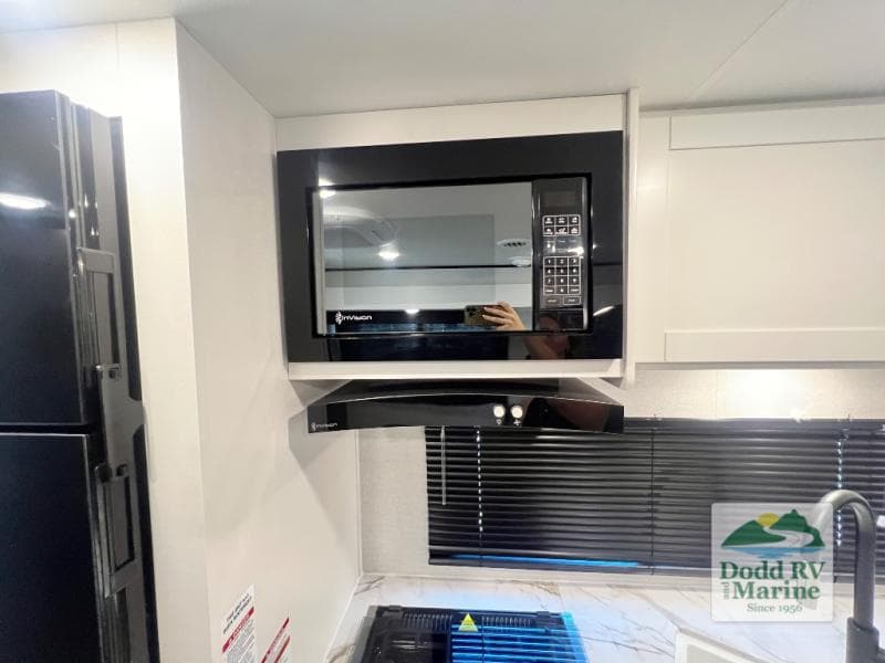 Pre-Owned 2026 Jayco JAY FLIGHT 262RLS - photo - 12