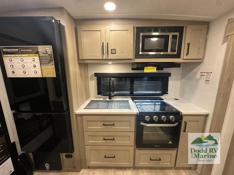 New 2026 Forest River ROCKWOOD MINI LITE 2515S - photo - 7