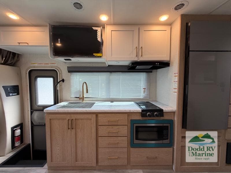 New 2026 Thor Motor Coach FOUR WINDS 24LT - photo - 16