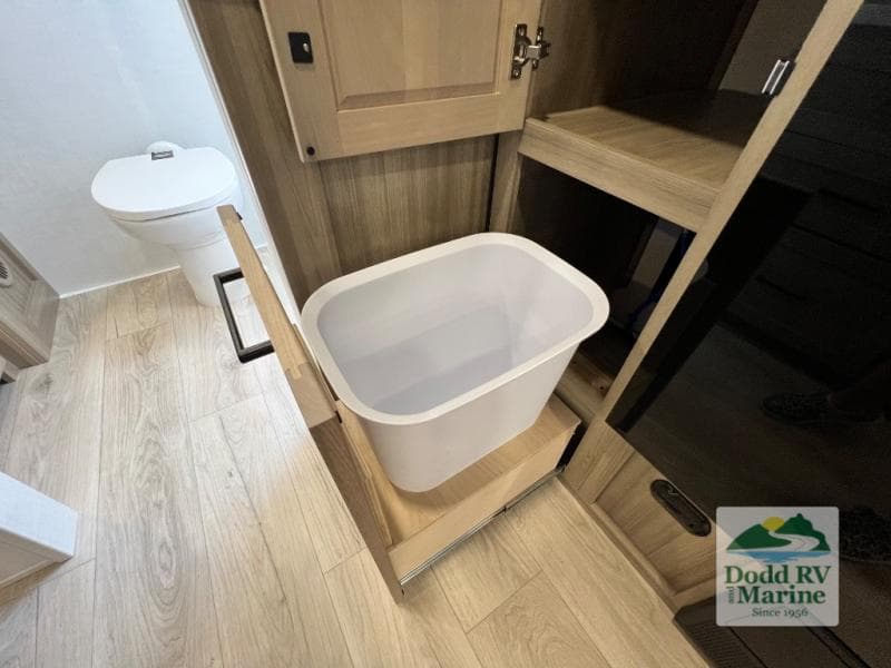 New 2027 Forest River ROCKWOOD MINI LITE 2524FBT - photo - 22