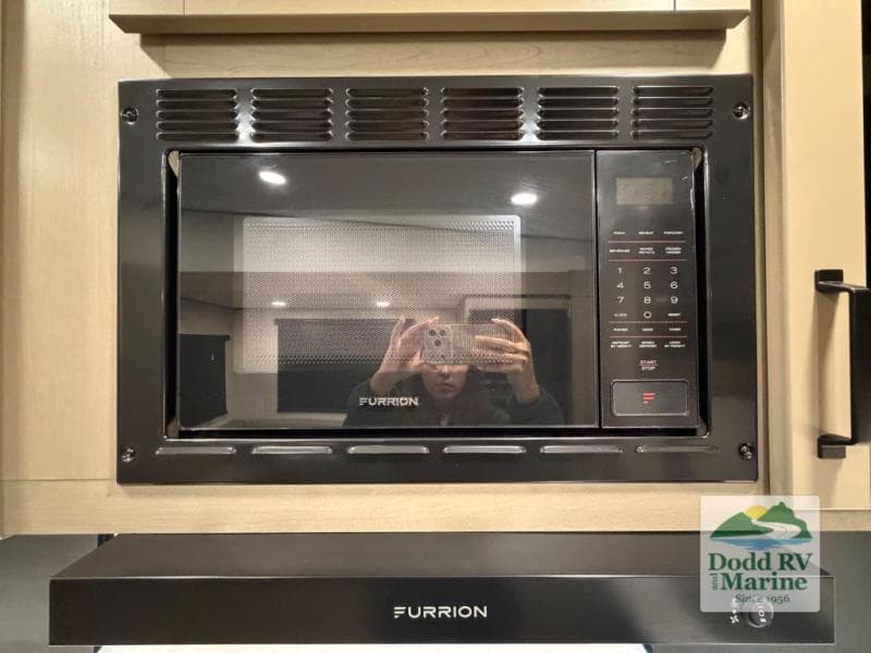 New 2026 Grand Design REFLECTION 100 SERIES 27BH - photo - 10