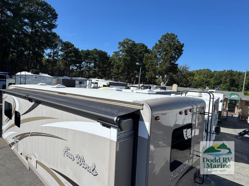 Pre-Owned 2016 Thor Four Winds 31W - photo - 41