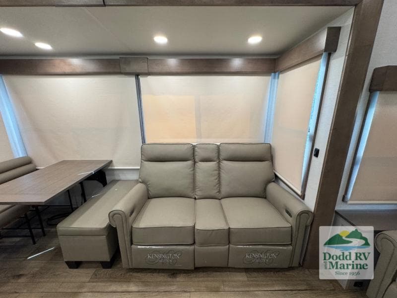 Pre-Owned 2025 Alliance PARADIGM 310RL - photo - 16