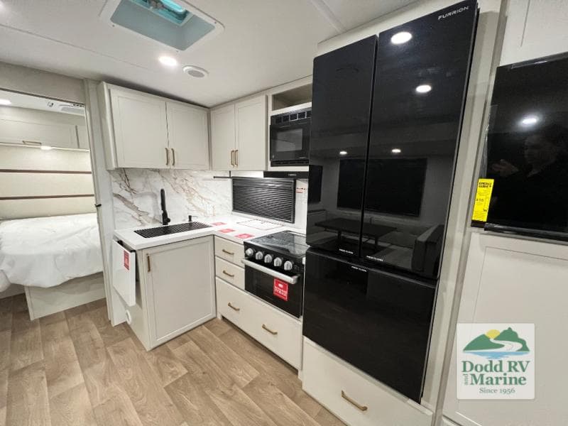 New 2027 Grand Design IMAGINE 2800BH - photo - 24
