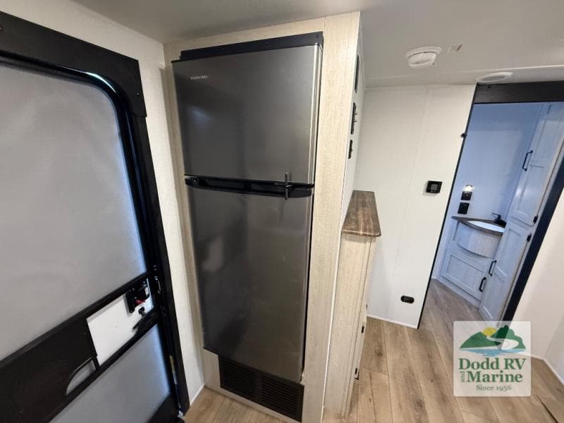 New 2026 Forest River PUMA CAMP EDITION 211FKCE-1 - photo - 10
