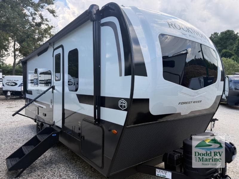 2027 Forest River ROCKWOOD MINI LITE 2524FBT Photo in Yorktown VA 23692