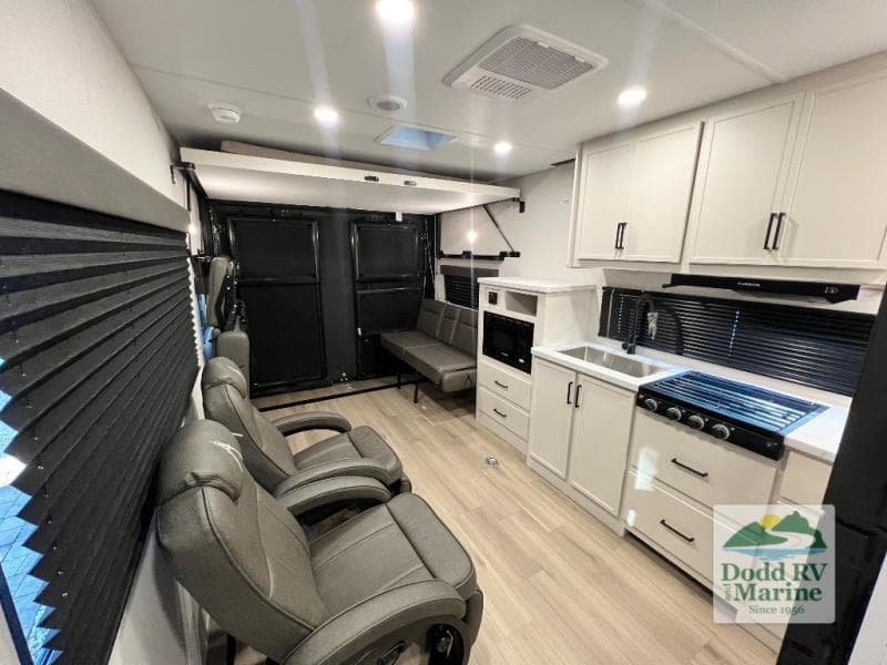 2027 Grand Design MOMENTUM MAV 27MAV Photo in Yorktown VA 23692