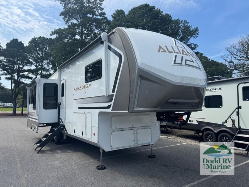 2025 Alliance PARADIGM 310RL Photo in Yorktown VA 23692