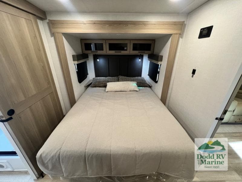 New 2026 Forest River ROCKWOOD MINI LITE 2523MBR - photo - 31