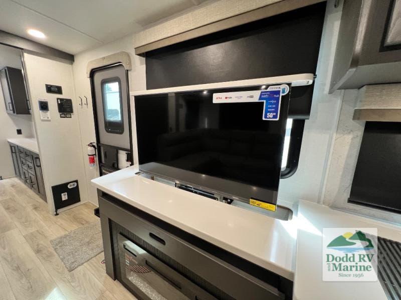 New 2027 Forest River ROCKWOOD ULTRA LITE 2711RK - photo - 27