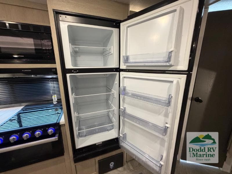 Pre-Owned 2023 Forest River SALEM CRUISE LITE 26DBUDX - photo - 12