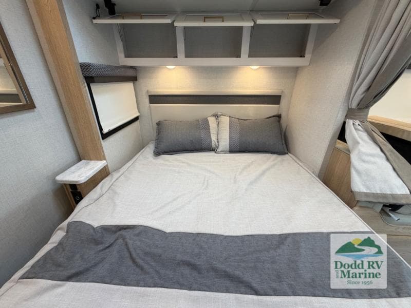 New 2026 Thor Motor Coach FOUR WINDS 24LT - photo - 40