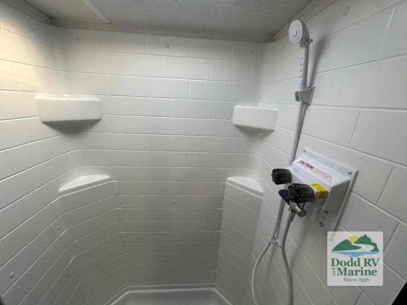 New 2026 Forest River ROCKWOOD MINI LITE 2515S - photo - 35