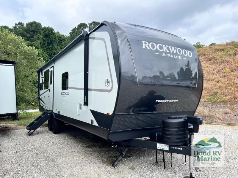 2027 Forest River ROCKWOOD ULTRA LITE 2711RK Photo in Yorktown VA 23692