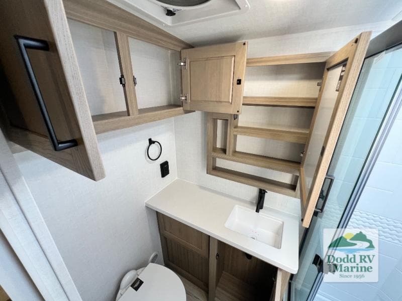 New 2027 Forest River ROCKWOOD MINI LITE 2522FB - photo - 30