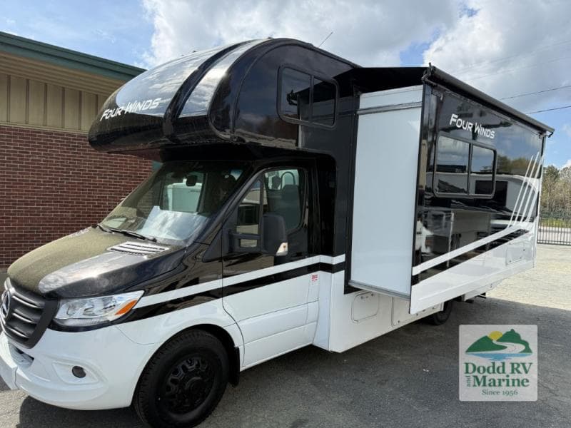2026 Thor Motor Coach FOUR WINDS 24LT Photo in Yorktown VA 23692