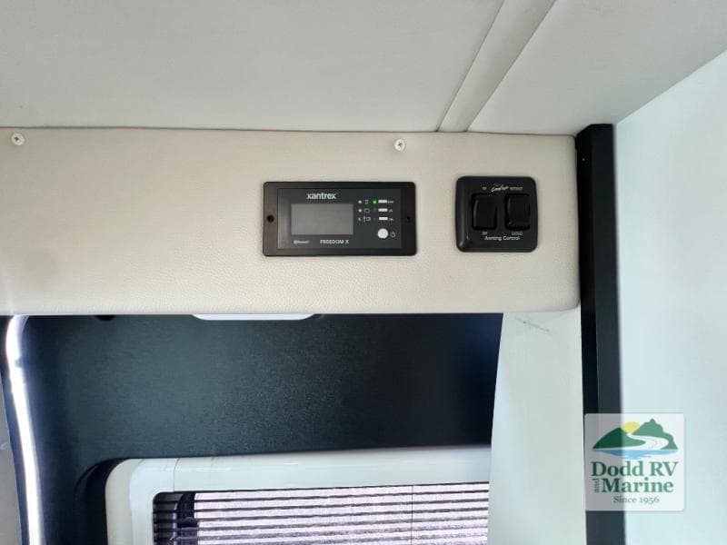 Pre-Owned 2024 Coachmen NOVA 20RB - photo - 42