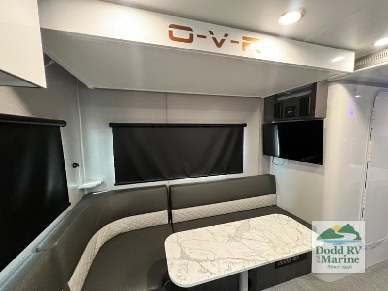 Pre-Owned 2024 Intech EXPEDITION OVR - photo - 16