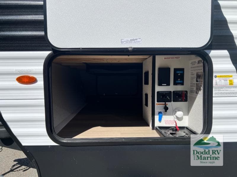 New 2027 Grand Design MOMENTUM MAV 27MAV - photo - 36