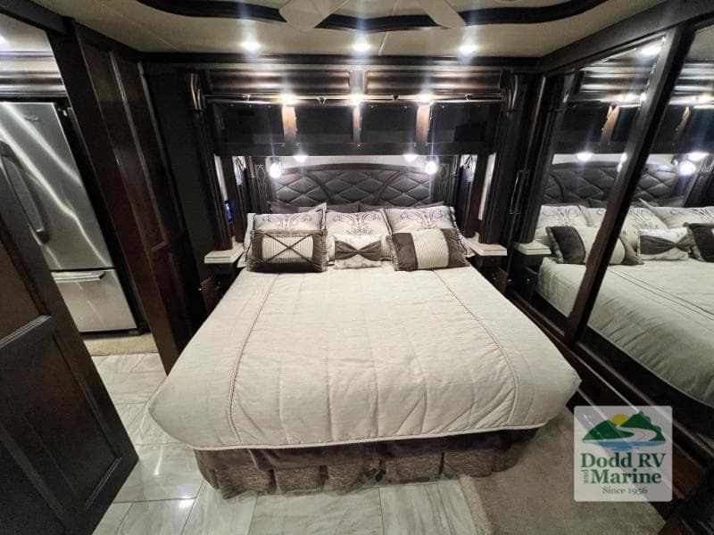 Pre-Owned 2017 Tiffin ALLEGRO BUS 37AP - photo - 41