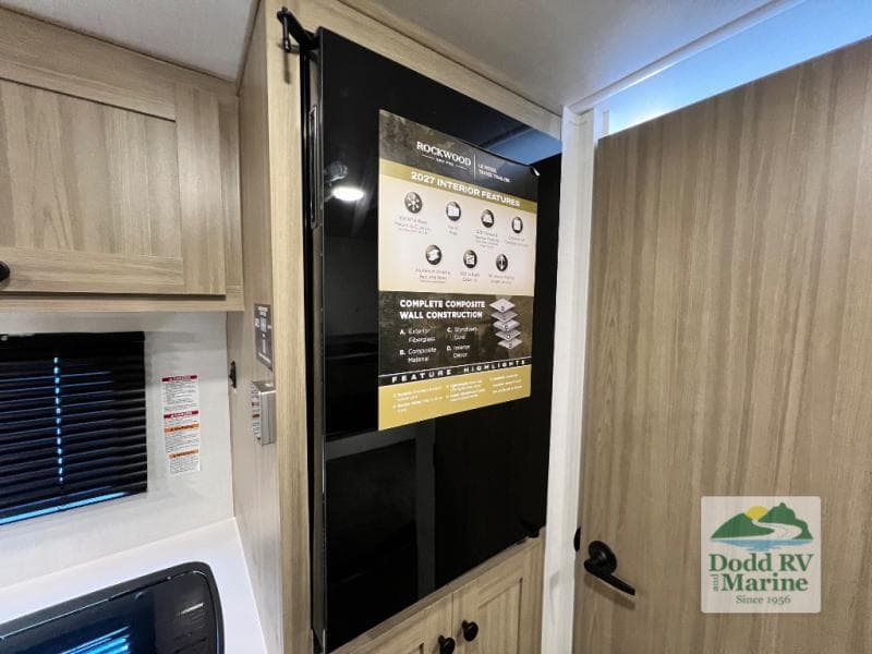 New 2027 Forest River ROCKWOOD GEO PRO 17BLE - photo - 21