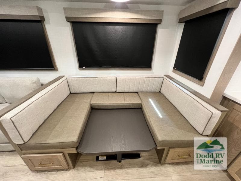 New 2027 Forest River ROCKWOOD SIGNATURE 8336BH - photo - 10