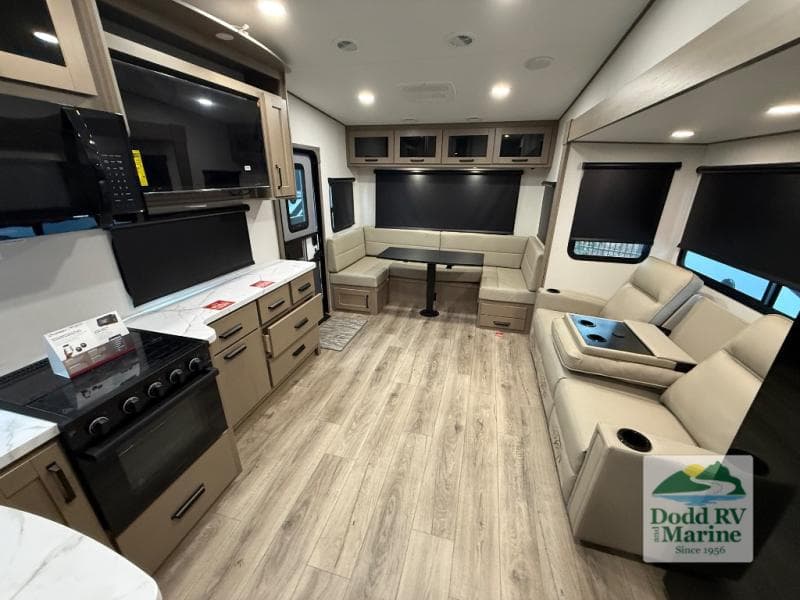New 2027 Grand Design REFLECTION 150 SERIES 260RD - photo - 6