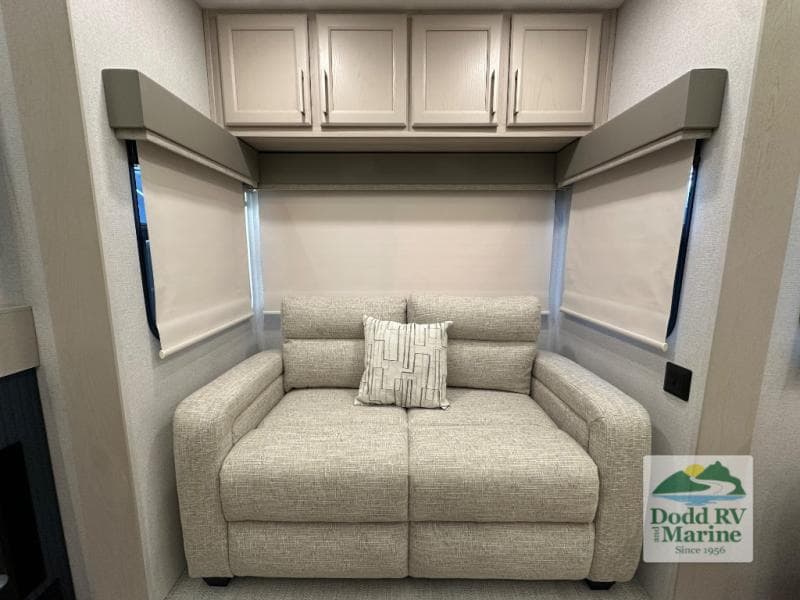 New 2026 Forest River PUMA MESA 388FKH - photo - 28