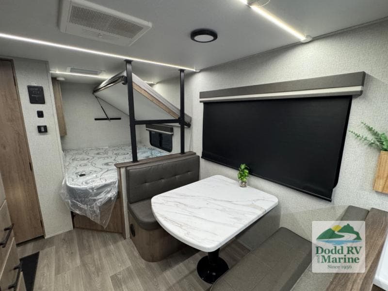 Pre-Owned 2024 Grand Design IMAGINE 15BH - photo - 10