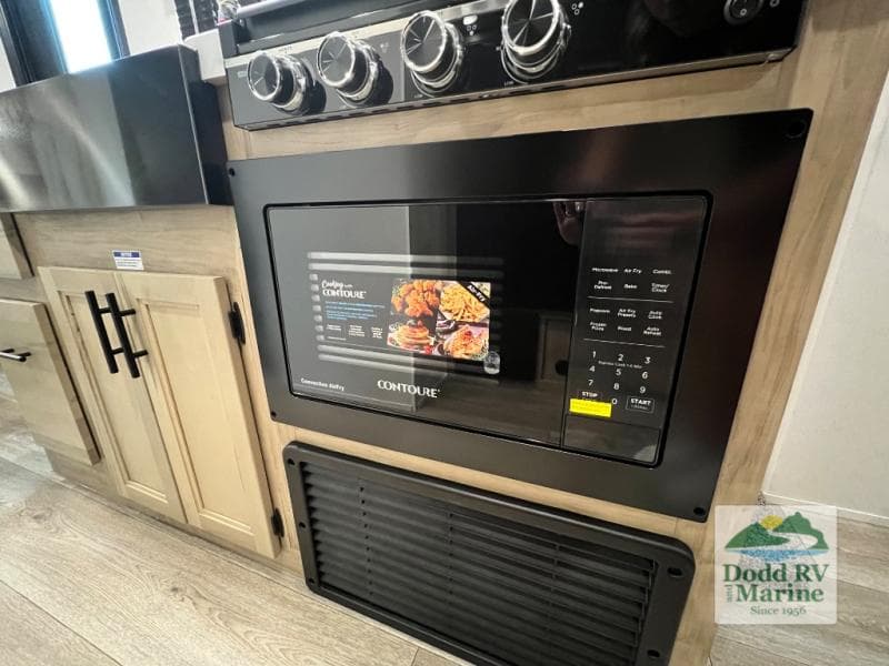 New 2027 Forest River CHEROKEE GREY WOLF 20RDSE - photo - 13