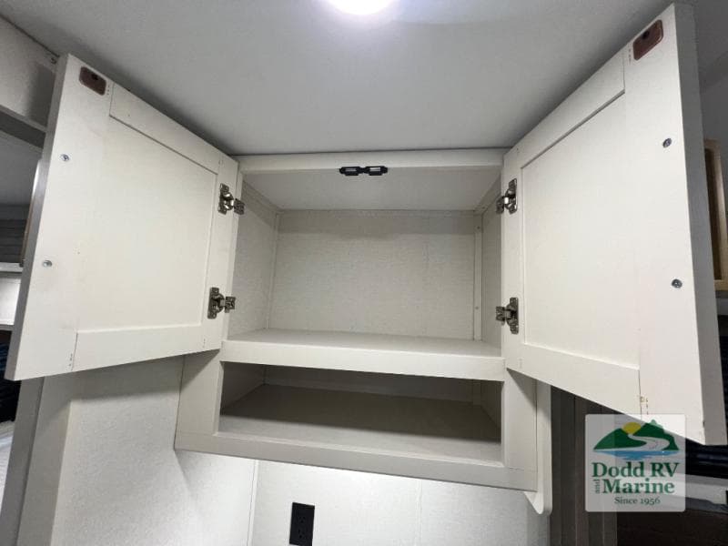 New 2027 Grand Design TRANSCEND XPLOR 345DQT - photo - 36
