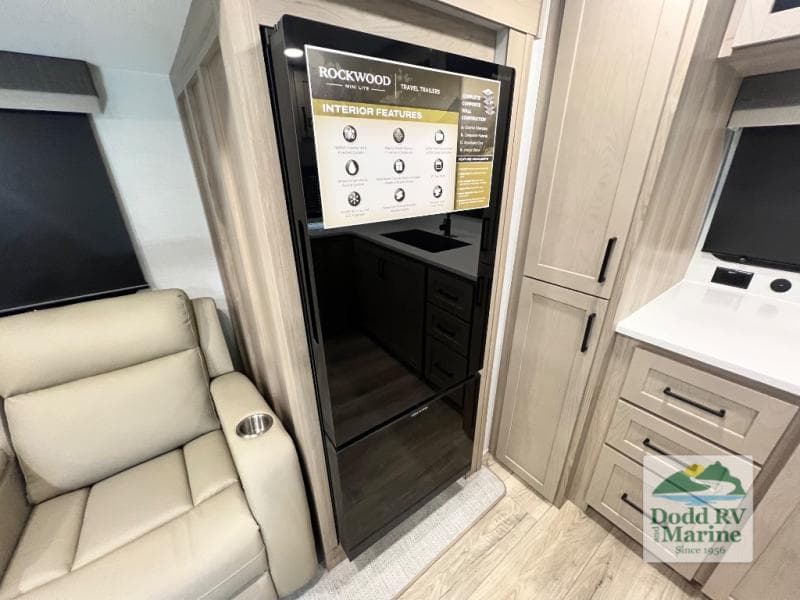 New 2026 Forest River ROCKWOOD MINI LITE 2523MBR - photo - 28