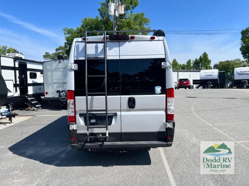 Pre-Owned 2024 Coachmen NOVA 20RB - photo - 44