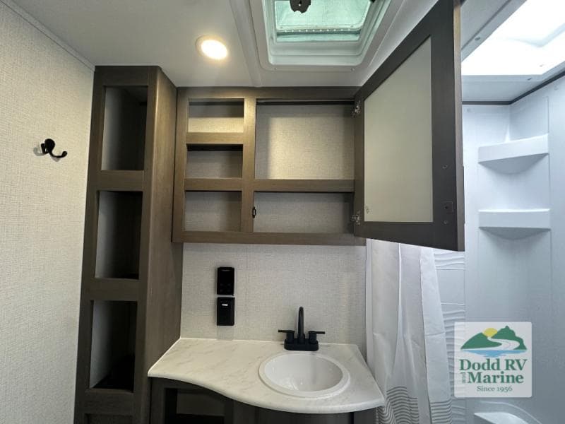 New 2026 Grand Design TRANSCEND XPLOR 25MLX - photo - 38