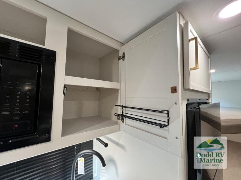 New 2027 Grand Design TRANSCEND ONE 161DB - photo - 17