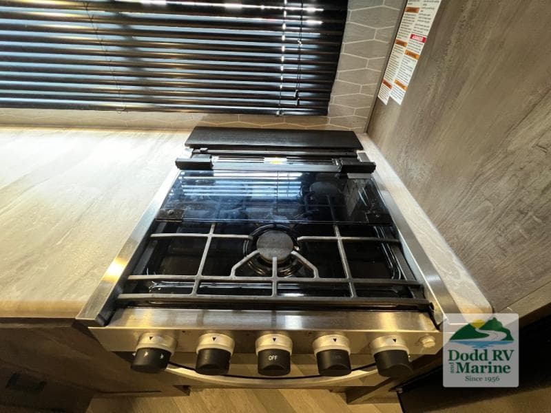 Pre-Owned 2022 Forest River WILDWOOD 26DBUD - photo - 22
