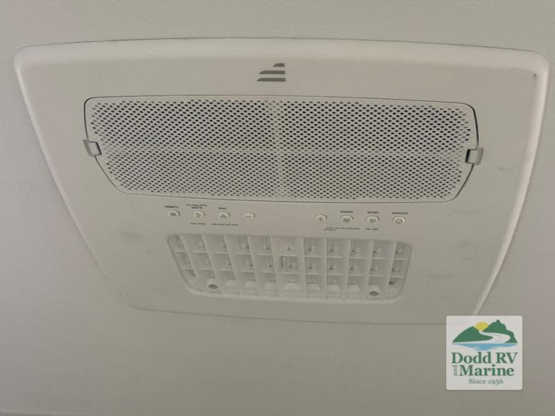 New 2027 Grand Design REFLECTION 150 SERIES 260RD - photo - 25