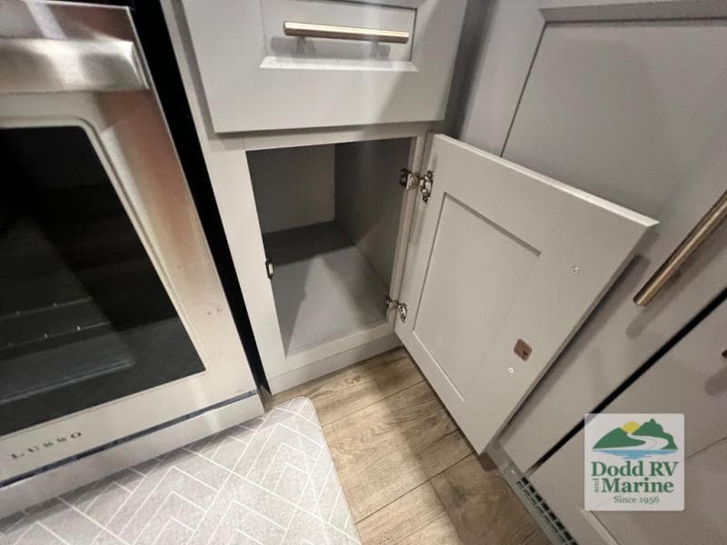 Pre-Owned 2025 Alliance PARADIGM 382RK - photo - 16